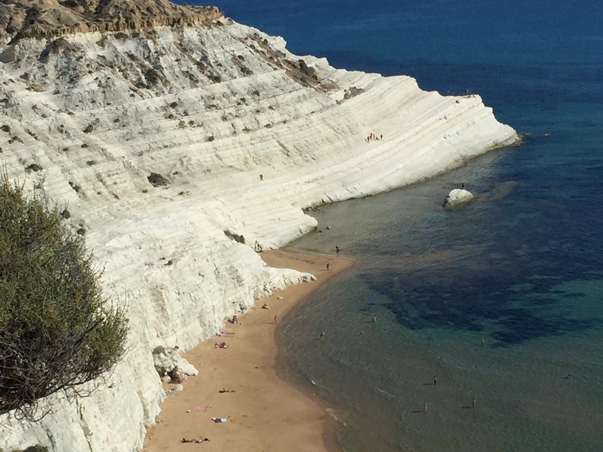Hotel Riviera Palace بورتو إمبيدوكْلي المظهر الخارجي الصورة