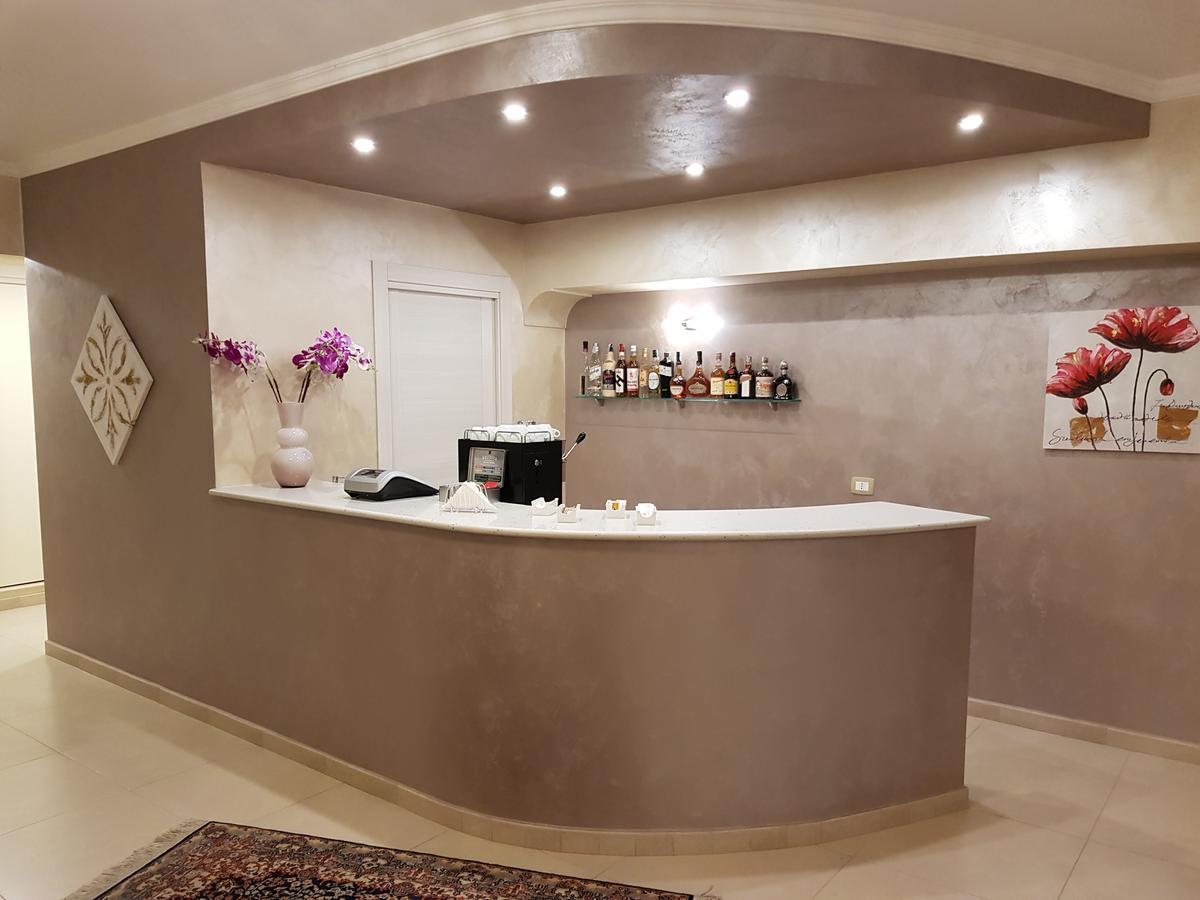 Hotel Riviera Palace بورتو إمبيدوكْلي المظهر الخارجي الصورة