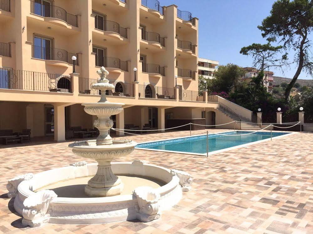 Hotel Riviera Palace بورتو إمبيدوكْلي المظهر الخارجي الصورة