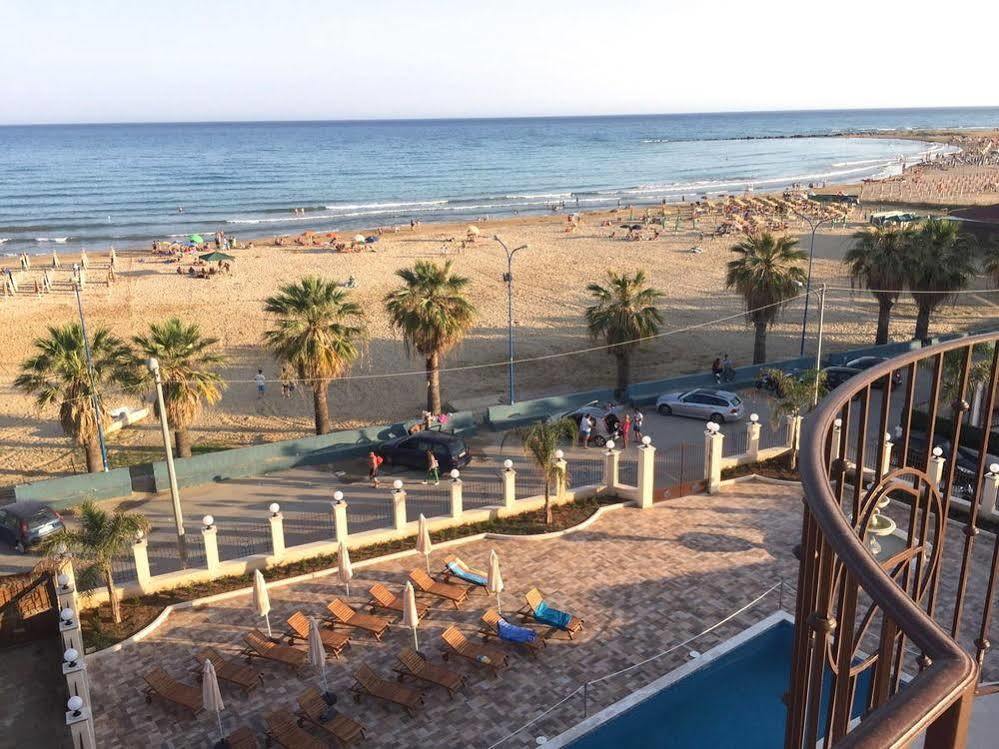 Hotel Riviera Palace بورتو إمبيدوكْلي المظهر الخارجي الصورة